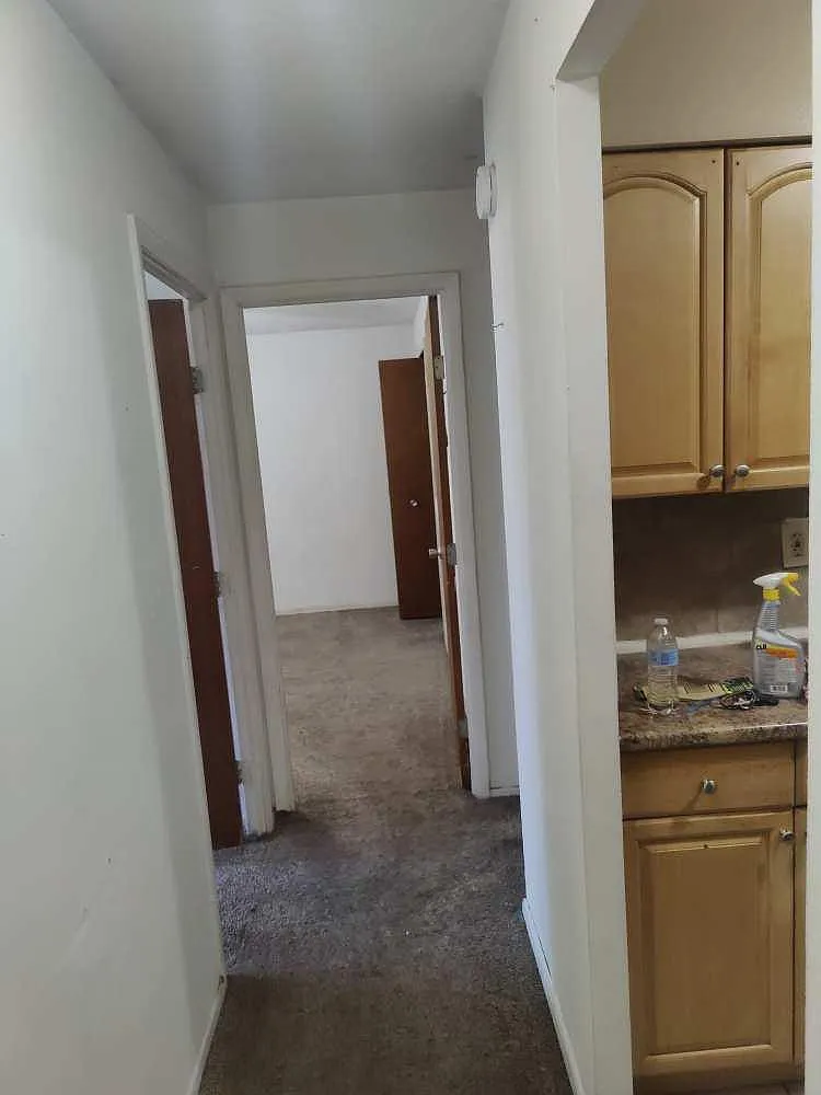 2 bed, 756 sqft, $1,350 — Photo 2