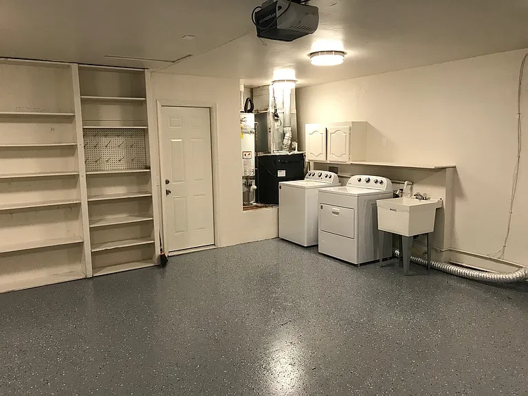 Raymond Ritz Apartments — Photo 66