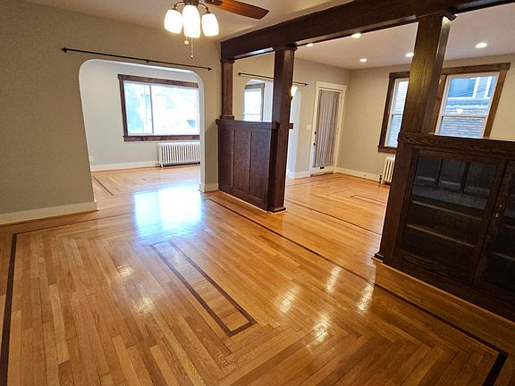 4th image of 2709 Tilbury Ave