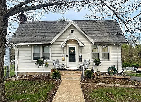 503 S Main St