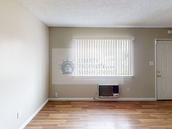 5th image of 2510 W Bristol Ave #2510