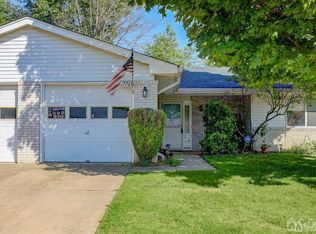776 Spirea Plz #B, Monroe Township, NJ 08831