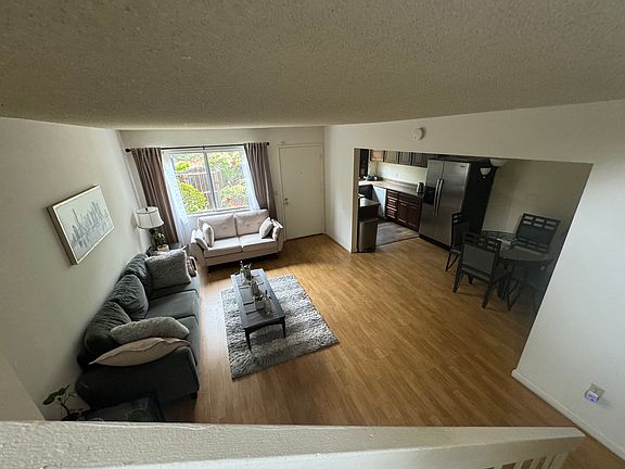 3rd image of 4454 Eastgate Mall Unit 8