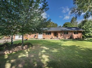 21475 Griswold Rd, South Lyon, MI 48178