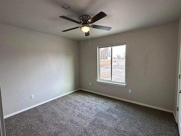 3rd image of 1609 N Donald Ave APT 118