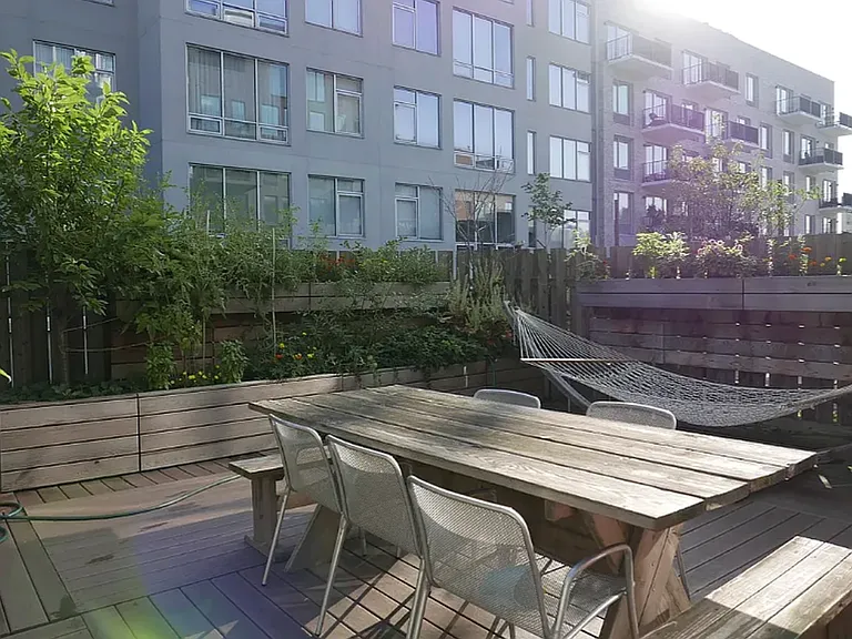 165 N 10th St #2B — Photo 7