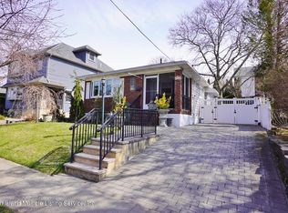 63 Seneca Ave, Staten Island, NY 10301