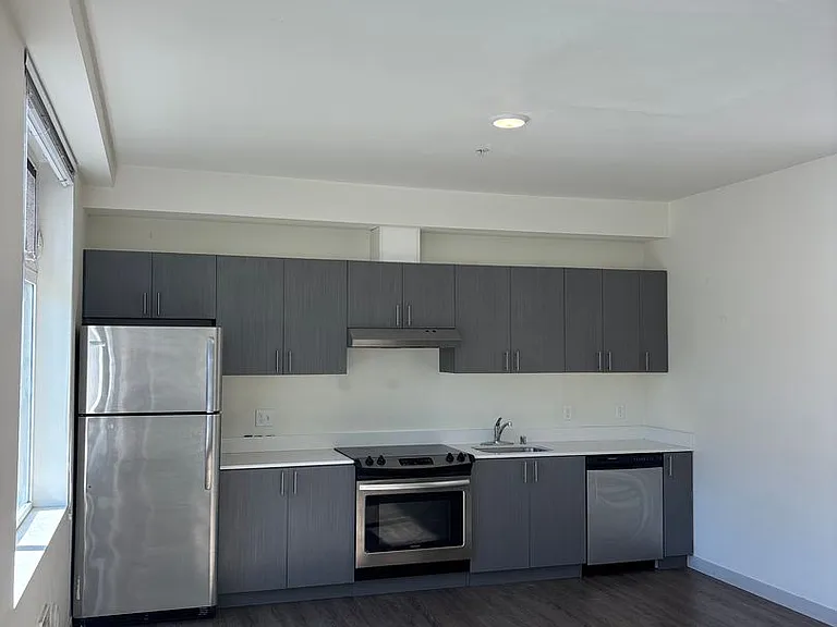 4801 Fauntleroy Apartments — Photo 77