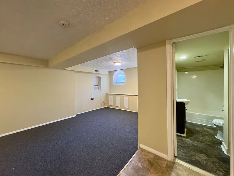 Eutaw Pl 1503 — Photo 3