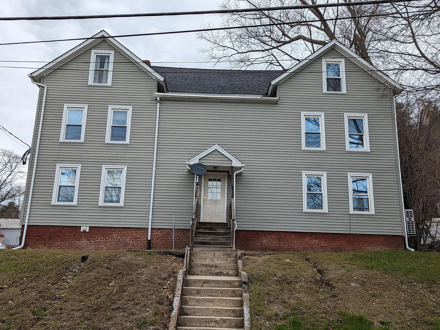79 Cliff St — Photo 1
