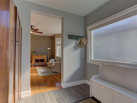 5th image of 58 Pine St