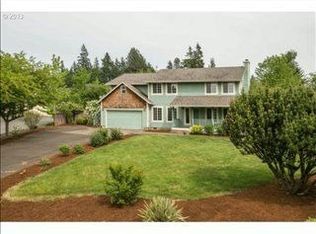 4012 NE Terrace Dr, Newberg, OR