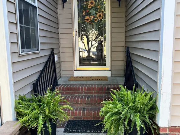 113 Salusbury Ln, Columbia, SC 29229