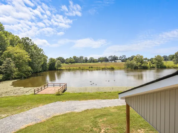 1080 Melvin Hill Rd, Campobello, SC 29322