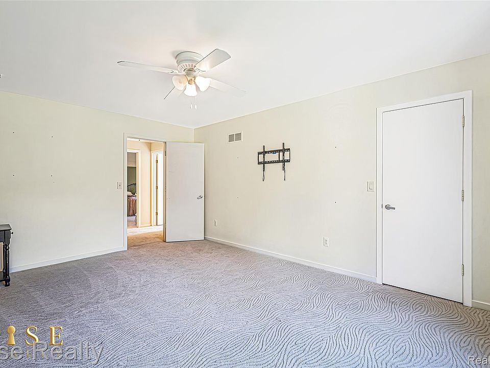 69075 Brookhill Dr, photo 28