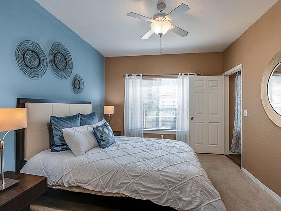 5th image of 5009 Park Central Dr #2034