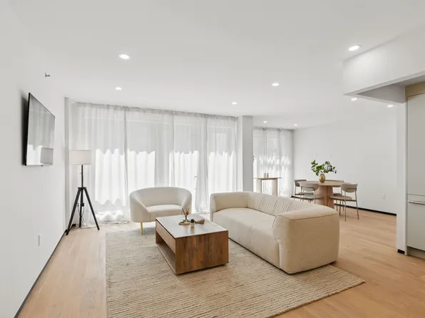 350 West 44th Street 304 image 2 of 19