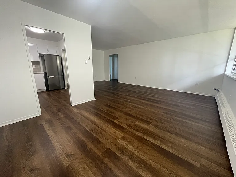 370 Ridelle Ave — Photo 49