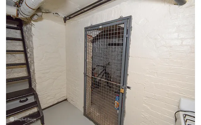 Rented by Douglas Elliman | media 32