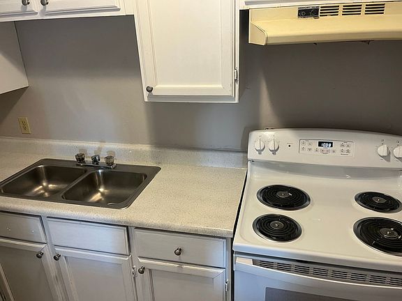 5th image of 205 W Woodruff Ave Unit 4