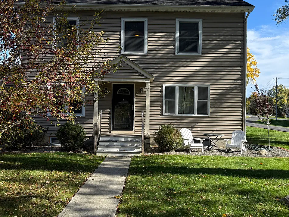 1 Eileen Dr