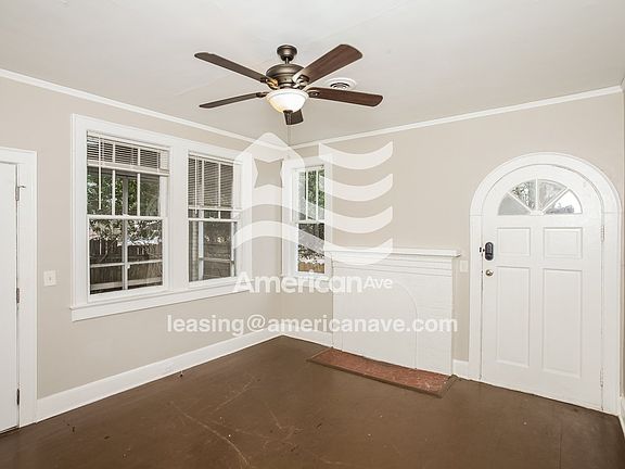 53141_003_wm_-_living_room_13595319.jpg