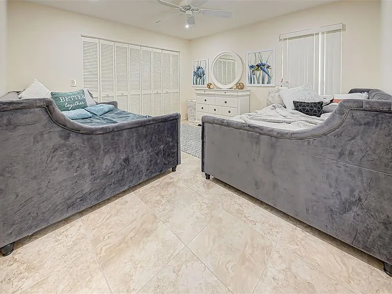 3670 Emily Ln — Photo 28