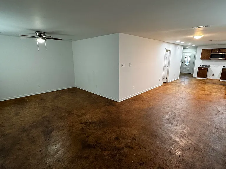 3021 Chelsea Ave — Photo 8