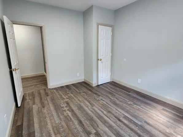 425 Martin Luther King Boulevard image 6 of 11