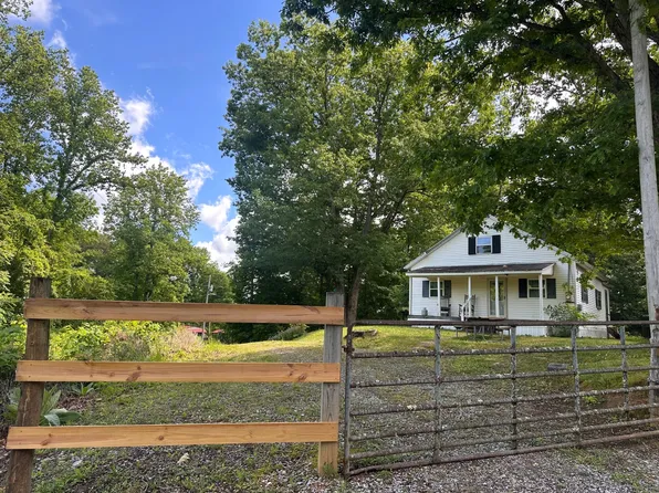 698 Casey Branch Rd, Burkesville, KY 42717
