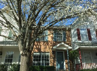8282 Golf Ridge Dr, Charlotte, NC 28277