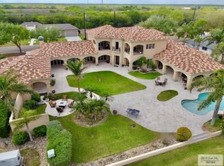 996 Villa Dr, Rancho Viejo, TX 78575