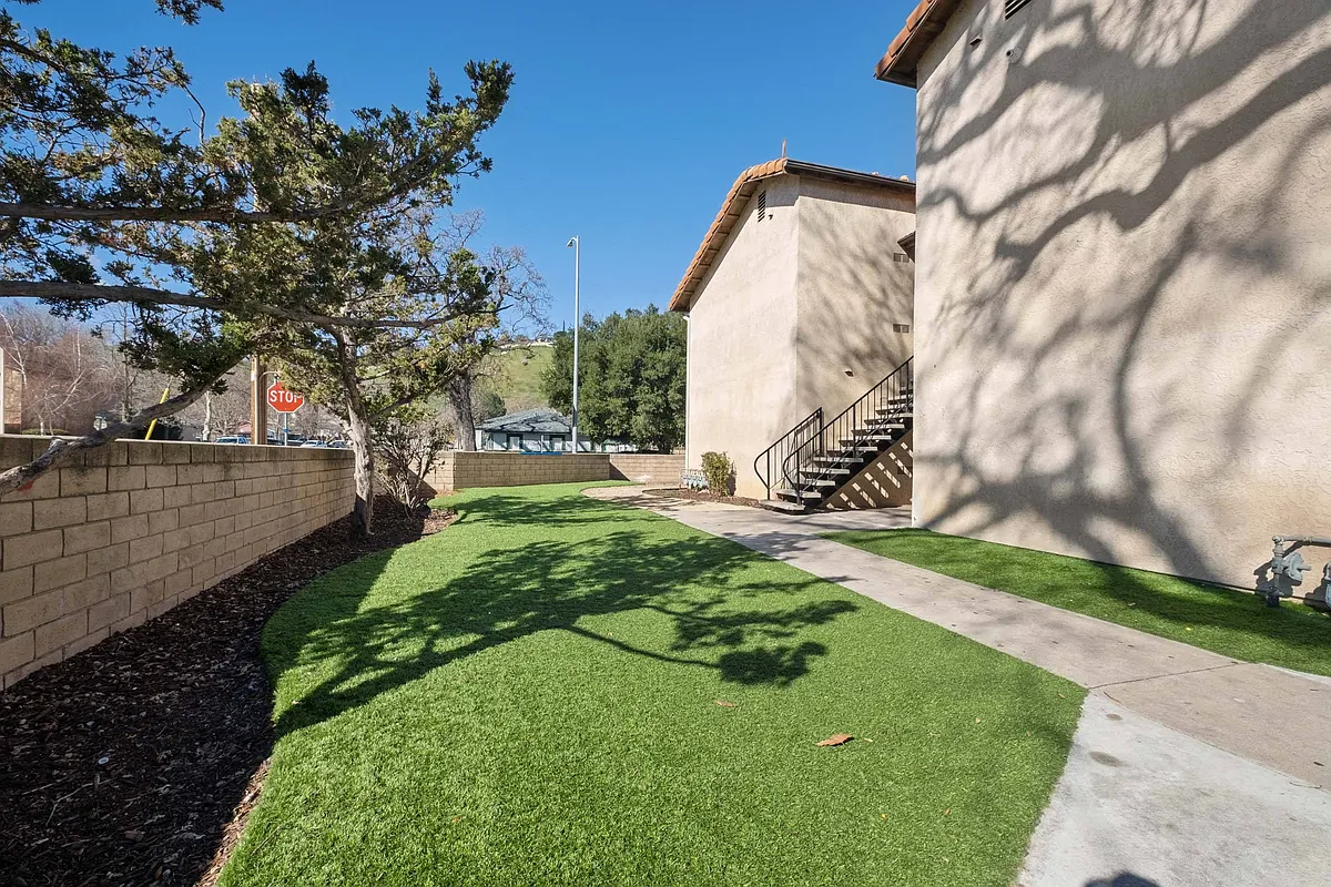 Building Photo - Alturas Paso Robles Apartment Homes