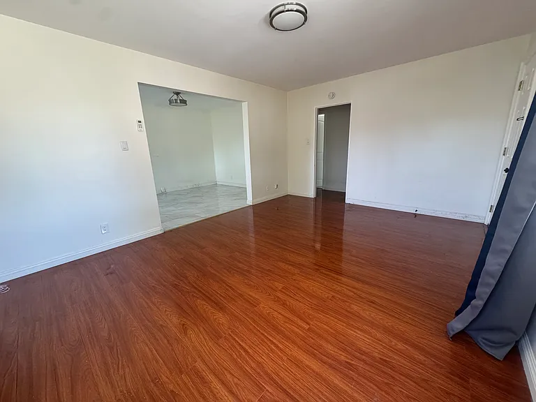 1529 S Monterey St — Photo 4
