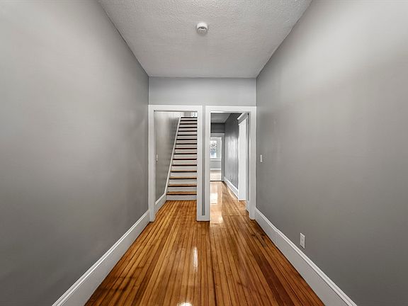 3rd image of 471-473 West St