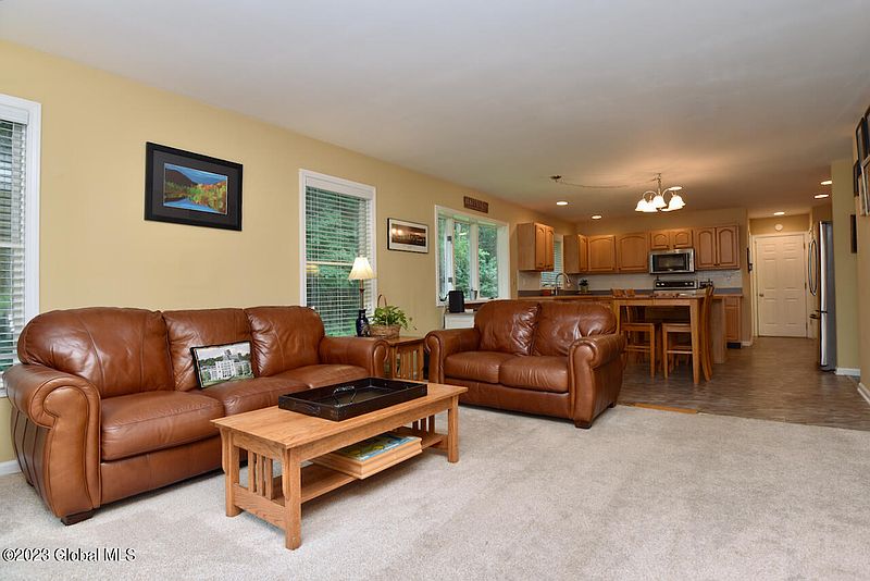 5th image of 1 Woodland Court