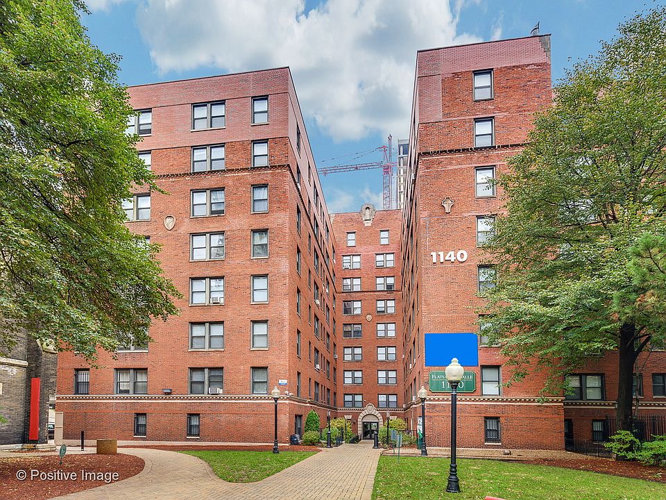 1st image of 1140 N La Salle St #102