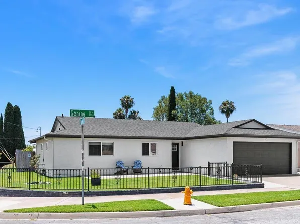 4009 Genine Dr, Oceanside, CA 92056