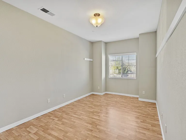 225 Valley Oak Drive — Photo 11