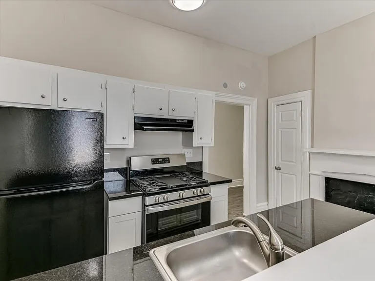 256 Walker St — Photo 11