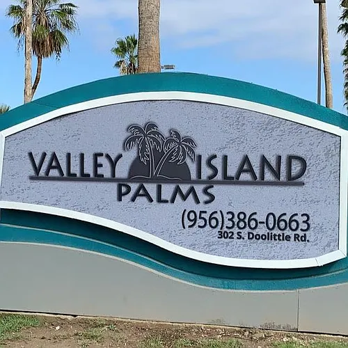 Valley Island Palms Photo 1