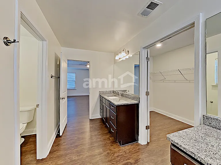 413 Juniper Bluff Ct — Photo 10