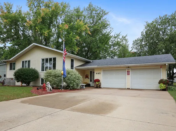 445 Aberdeen Dr, Waite Park, MN 56387