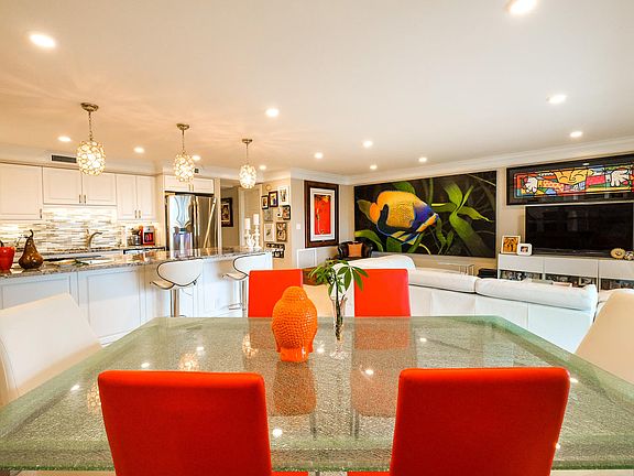 2nd image of 222 Harbour Dr APT 506