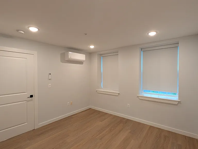 55A109 Tunxis Ave #109 — Photo 8