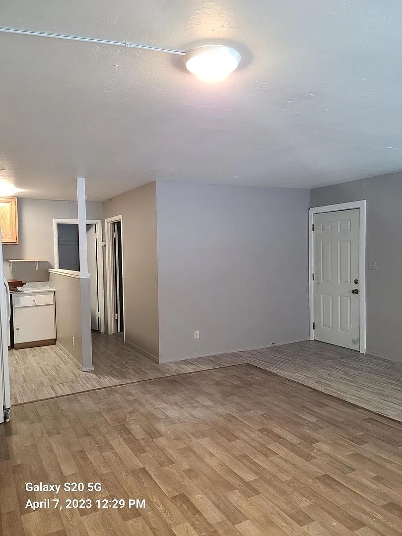 Donner Trail Apts — Photo 2