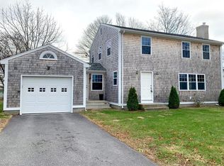 523 Bristol Ferry Rd, Portsmouth, RI 02871