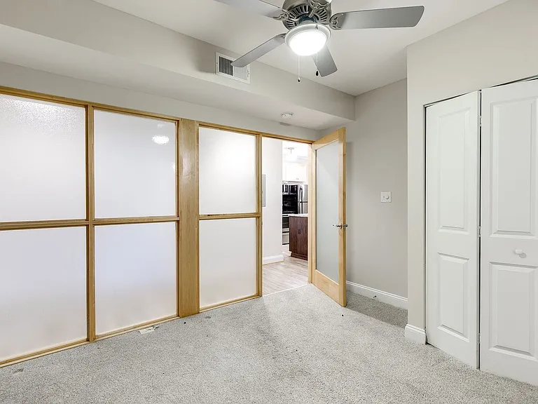 1710 E Franklin St — Photo 81