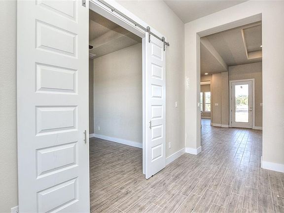 4th image of 312 Joya Dr