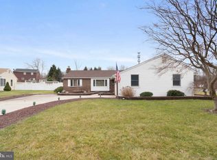 49 Edinburgh Rd, Blackwood, NJ 08012